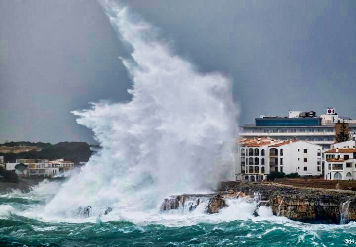 Deutsche Touristin ertrinkt auf Mallorca nach schwerem Unwetter! Bittere Bilanz nach Mega-Sturm