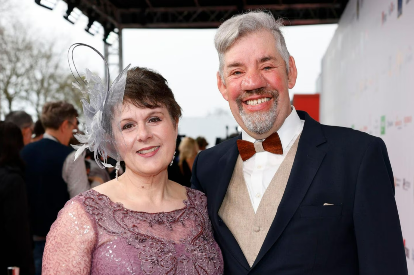 "Bauer sucht Frau" Liebling stürzt von Balkon und verletzt sich schwer! Bauer Uwe Abel - OP und Krankenhaus!